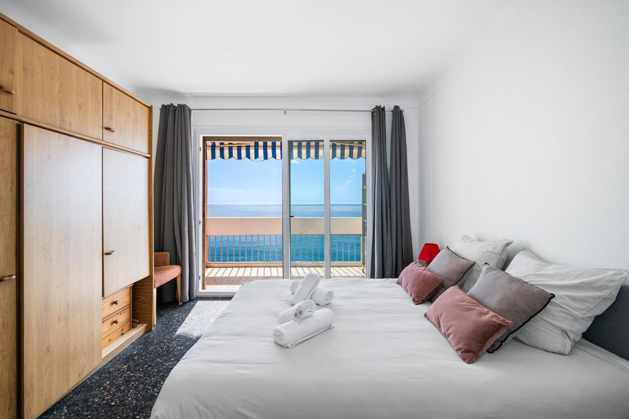 Le Panorama -Vue Exceptionnelle - Dernier Etage - Front De Mer Menton Exteriér fotografie