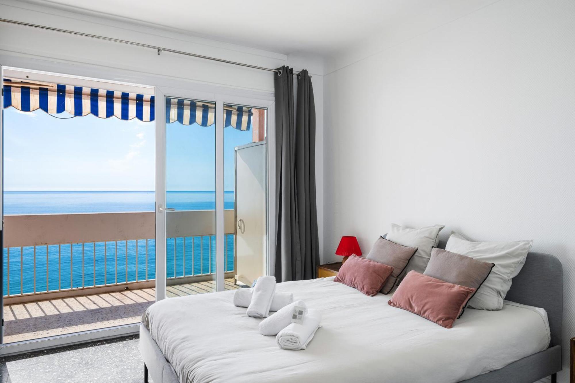 Le Panorama -Vue Exceptionnelle - Dernier Etage - Front De Mer Menton Exteriér fotografie